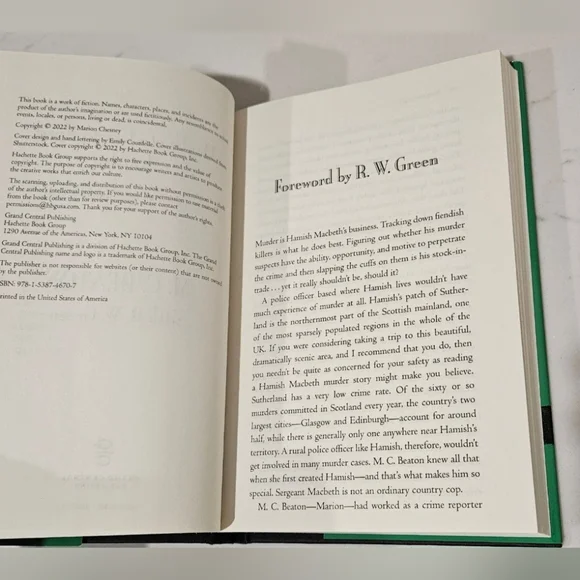 Death of a Green-Eyed Monster A Hamish Macbeth Mystery Hardcover Book - Picture 6 of 6